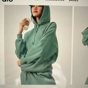 Alo Accolade Hoodie size small